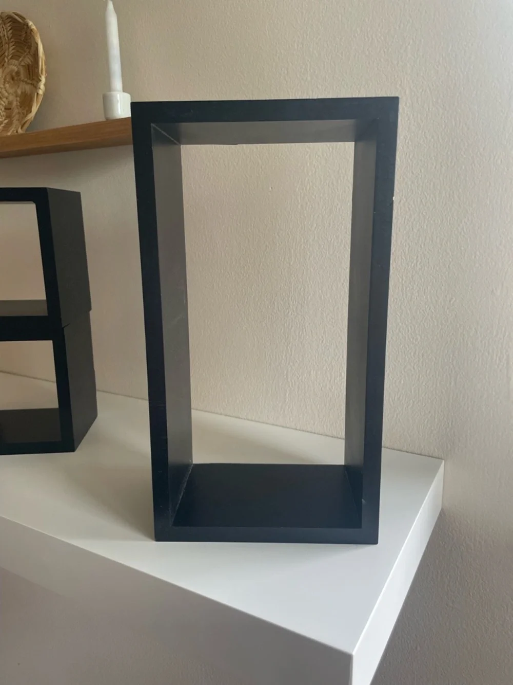 Black Geometric Wall Shelf Cubes